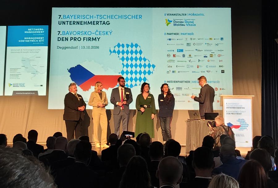 Begrüßung der Aussteller und Besucher in der Deggendorfer Stadthalle