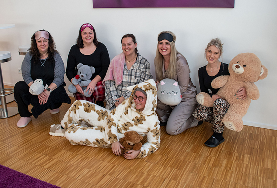 Die MEGATECH Mitarbeiterinnen am Unsinnigen Donnerstag